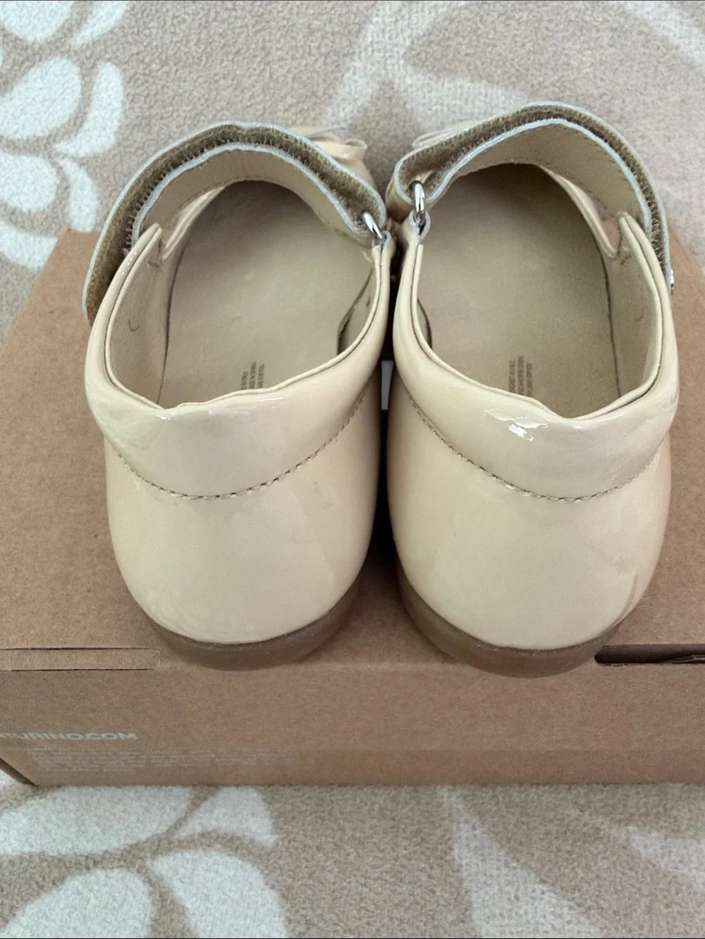 Naturino Girls  Patent Ballet Flat Shoes Size 30